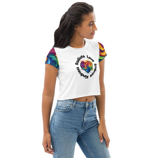 T-Shirt Crop Top Radiate Love, Embrace Kindness Woman Short Sleeved Tee Shirt